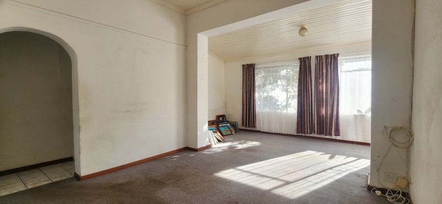 2 Bedroom Property for Sale in Bredasdorp Western Cape